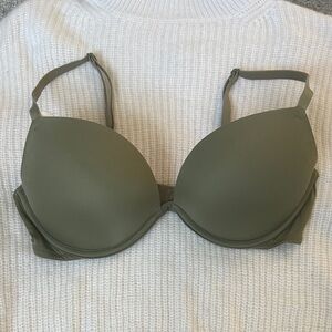 VS Bombshell Pushup Bra
